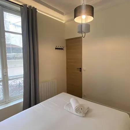 Levis - Batignolles 6p Appartement Parijs