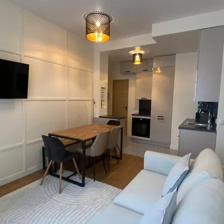 Levis - Batignolles 6p Apartman